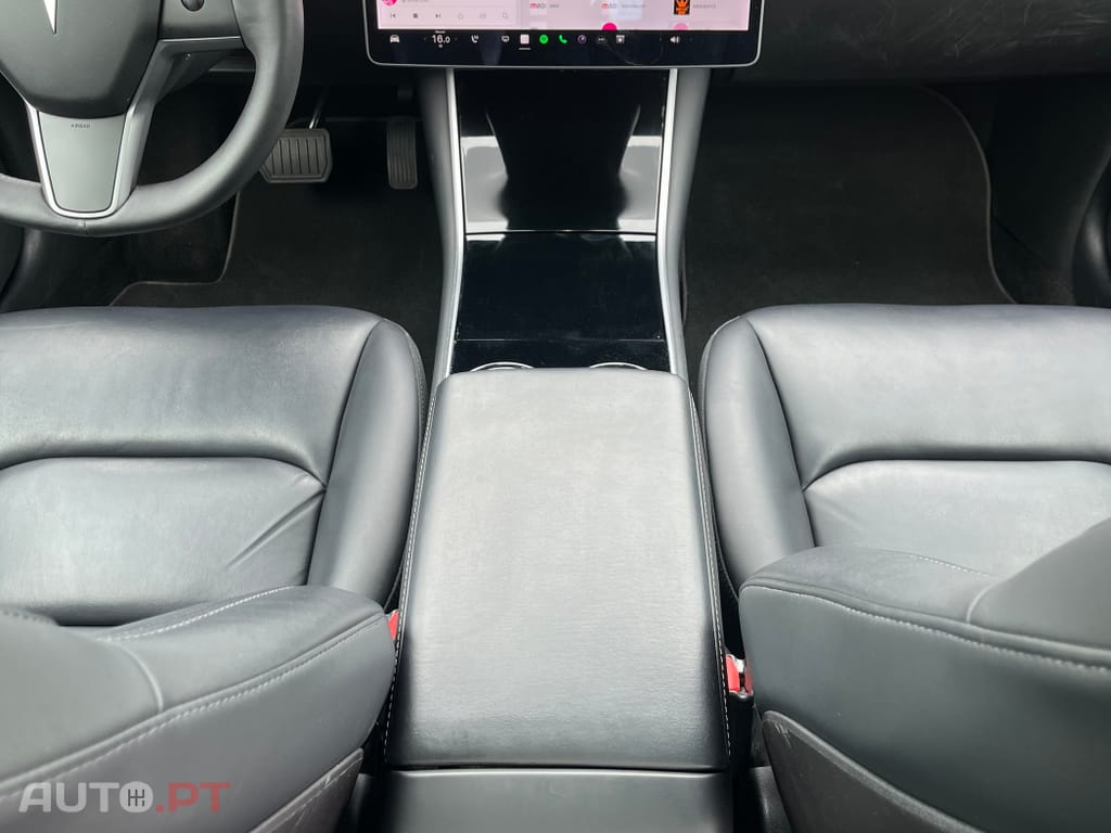 Tesla Model 3 Tração Traseira
