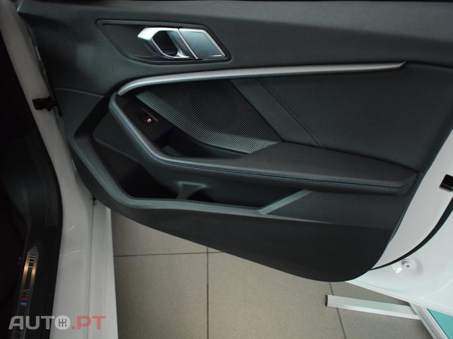 BMW 216 d Pack Desportivo M