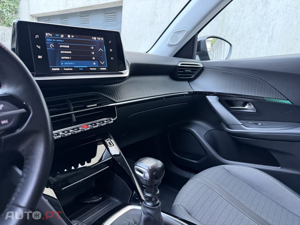 Peugeot 2008 1.5 BlueHDi Allure Pack