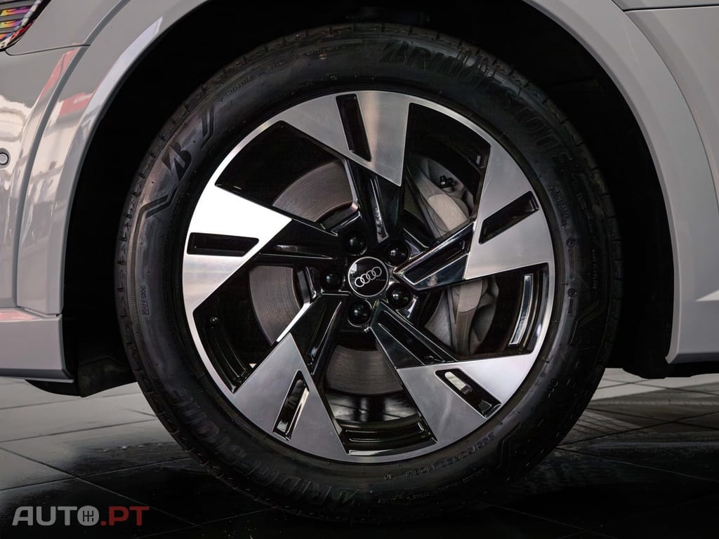 Audi E-Tron 55 quattro S line