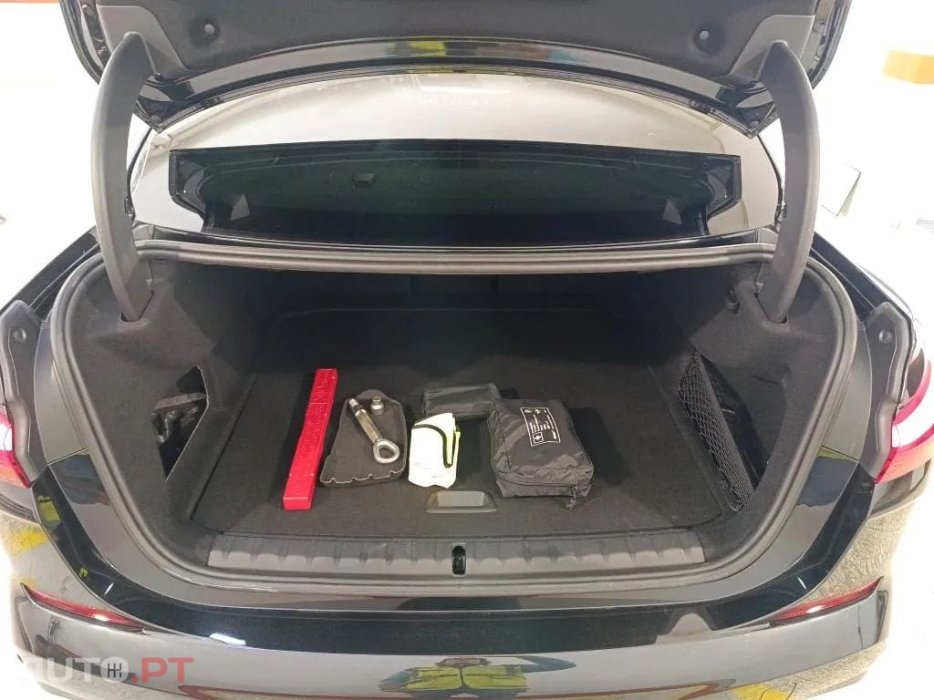 BMW 216 d Corporate Edition