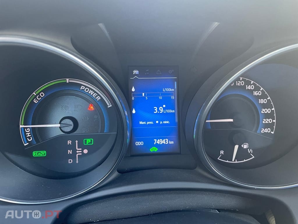 Toyota Auris 1.8 HSD Comfort +P.Techno+P.Sport