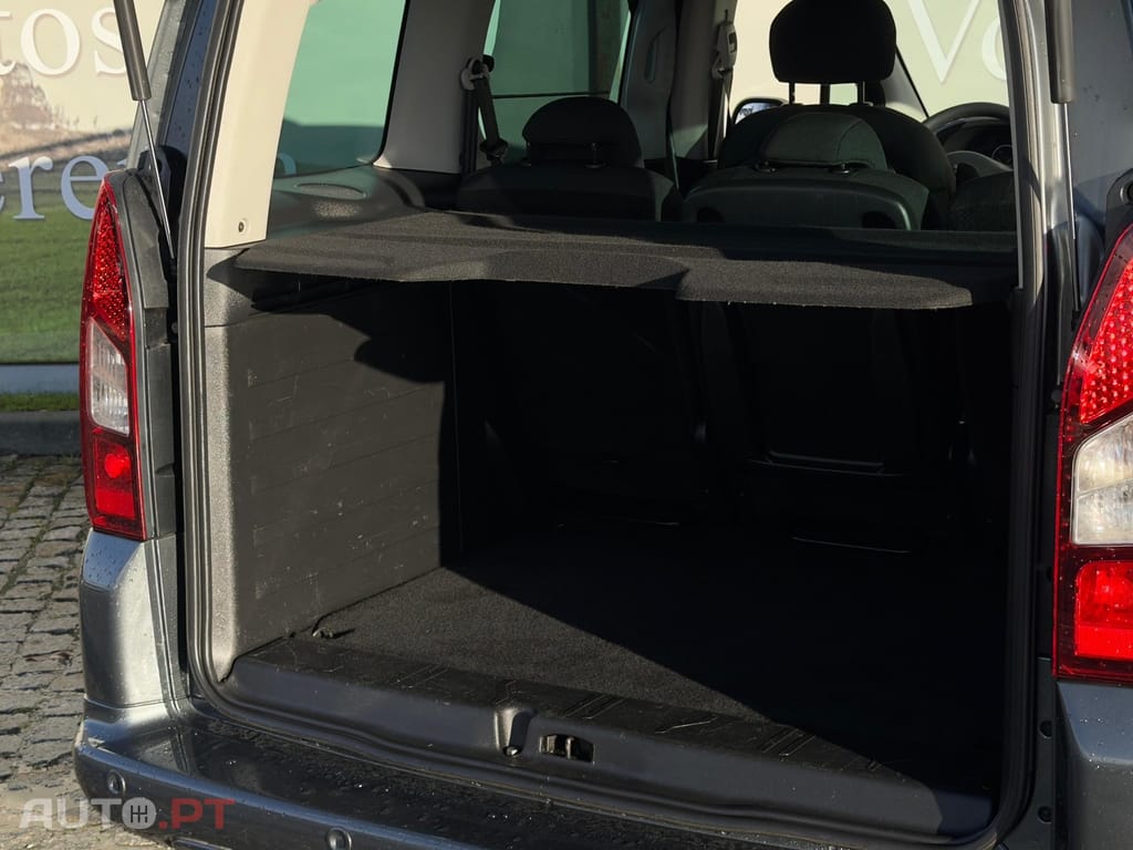 Peugeot Partner 1.6 HDI  5 LUGARES