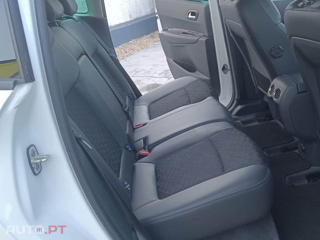 Peugeot 3008 1.6 HDi Allure
