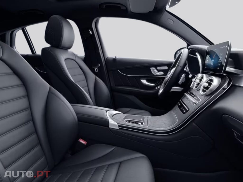 Mercedes-Benz GLC 300 de 4M Coupé AMG I.V.A DEDUTÍVEL 