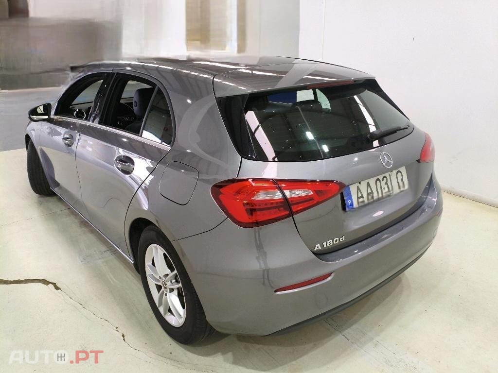 Mercedes-Benz A 180 d Progressive
