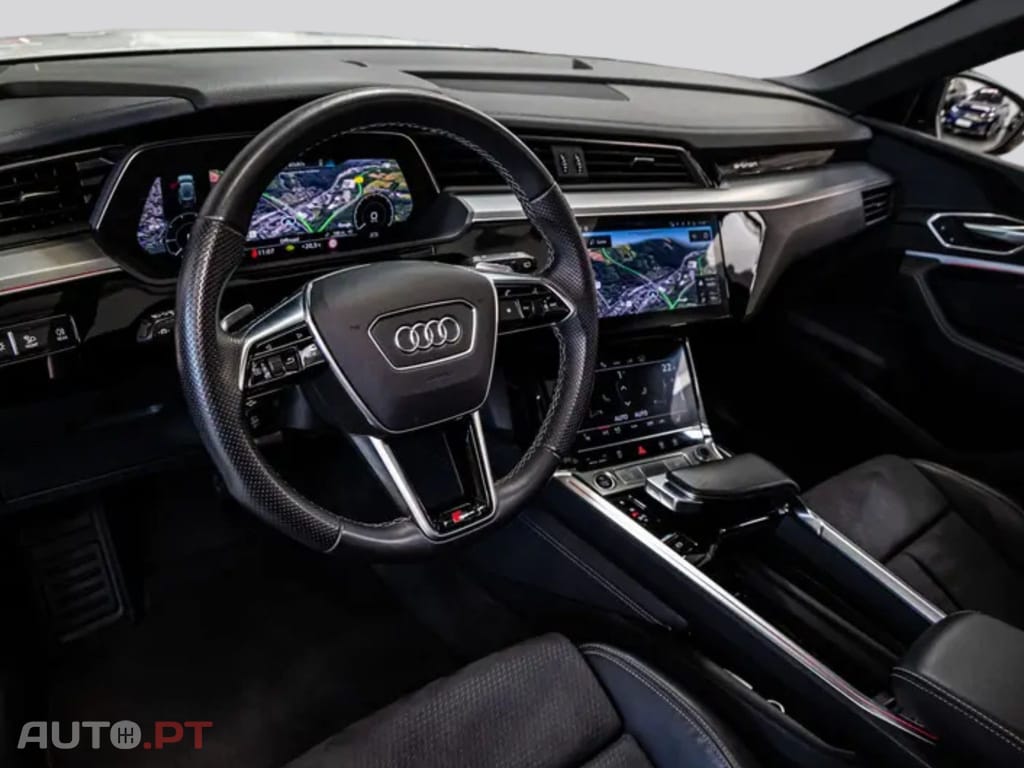 Audi E-Tron I.V.A DEDUTIVEL 55 S LINE BLACK 