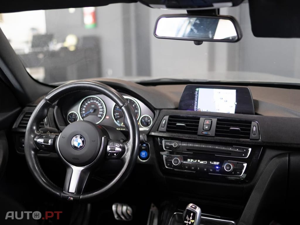 BMW 320 F30