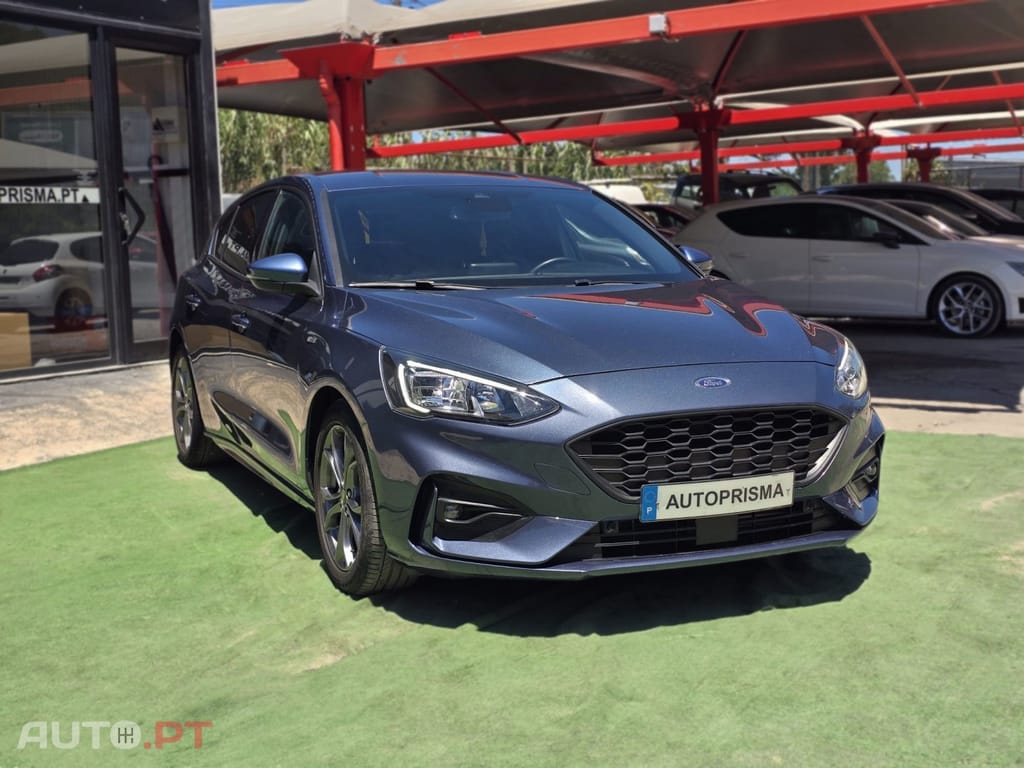 Ford Focus 1.0 EcoBoost Hybrid ST-LINE