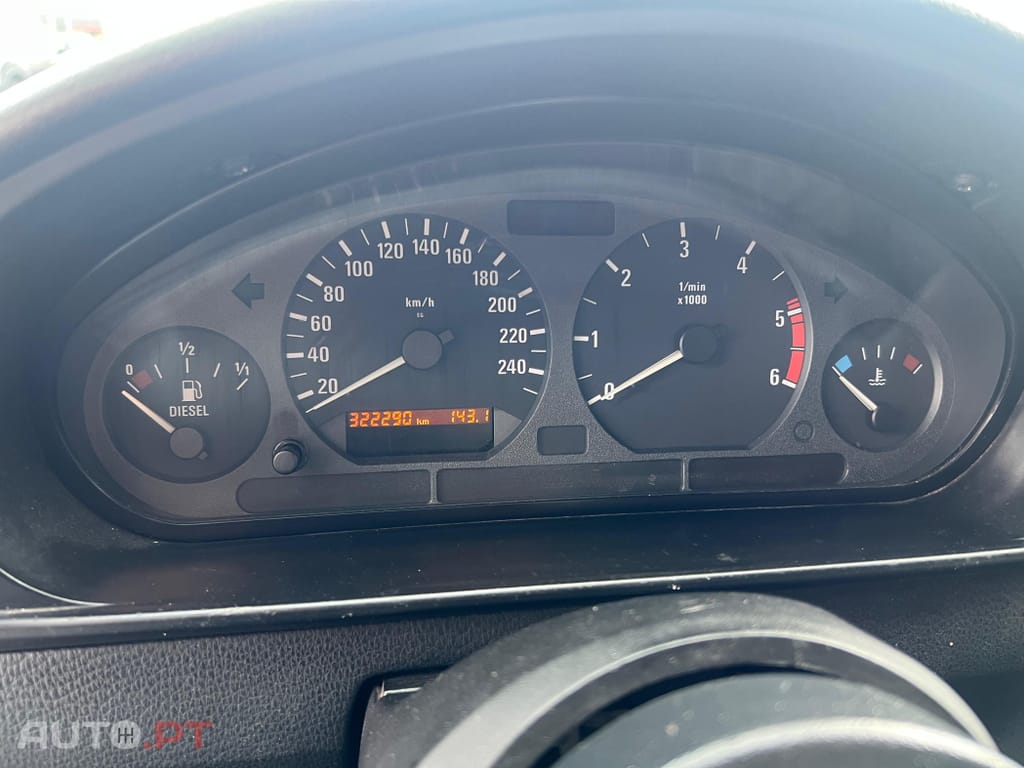 BMW Compact 330 COMPACT