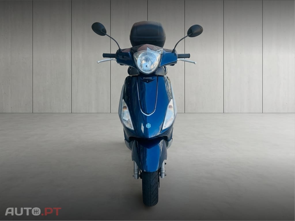 Piaggio Fly 125