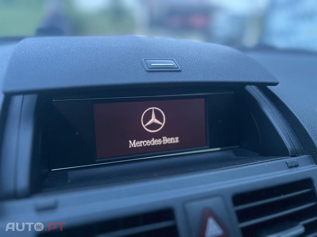 Mercedes-Benz C 220 blue efficient