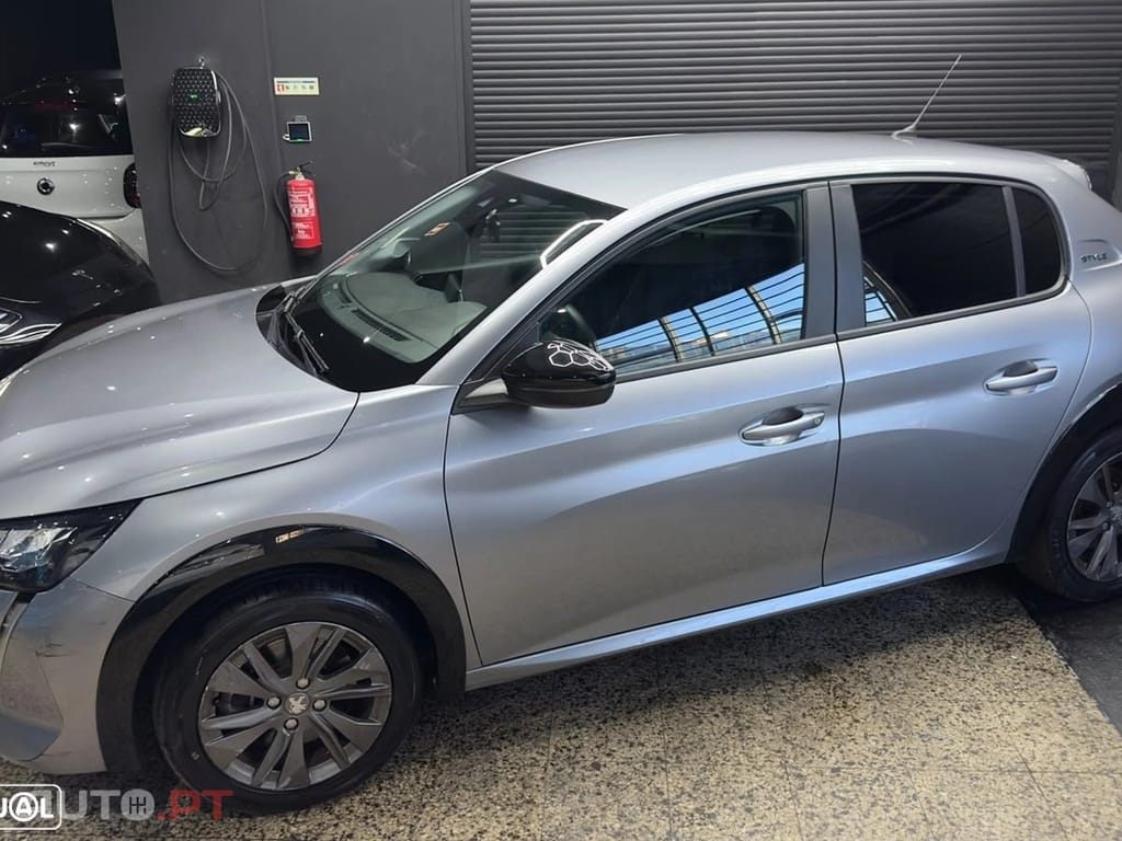 Peugeot E-208 E-Style