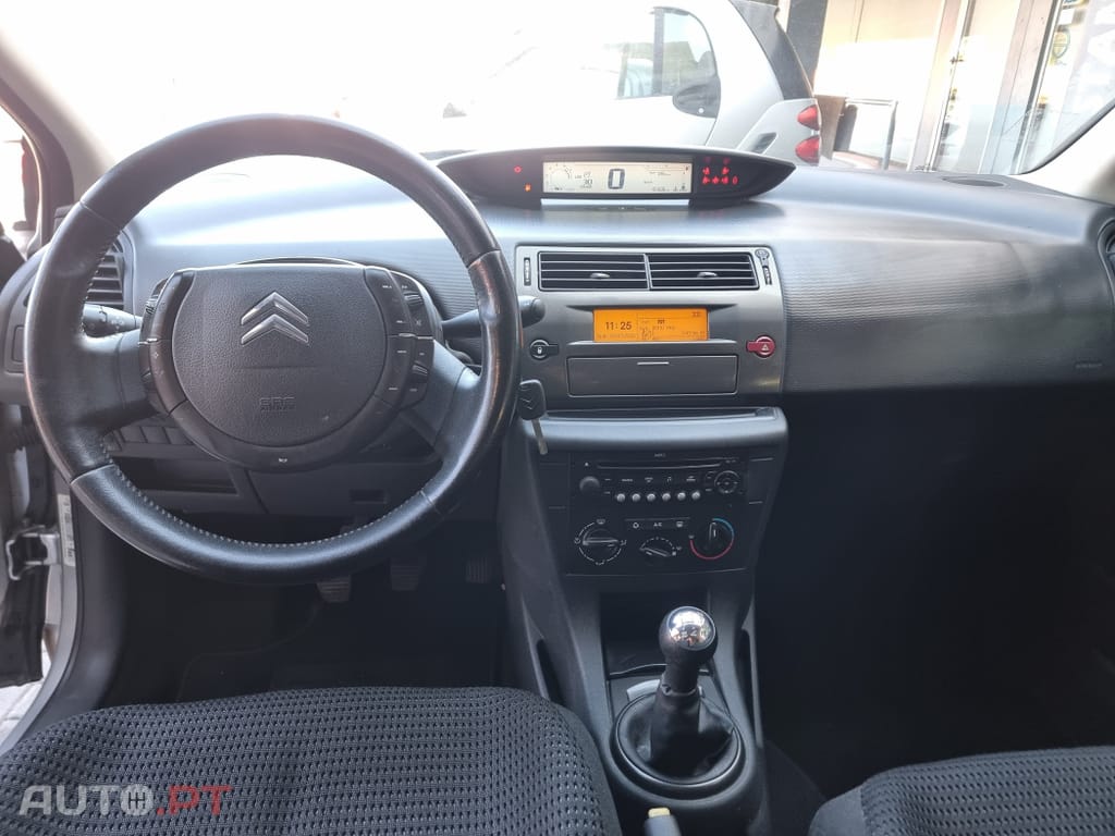 Citroen C4 1.4 16V SX