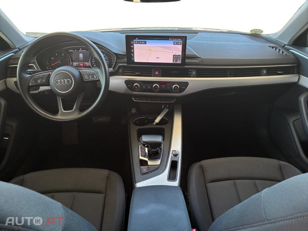 Audi A4 Avant 30 TDI S tronic