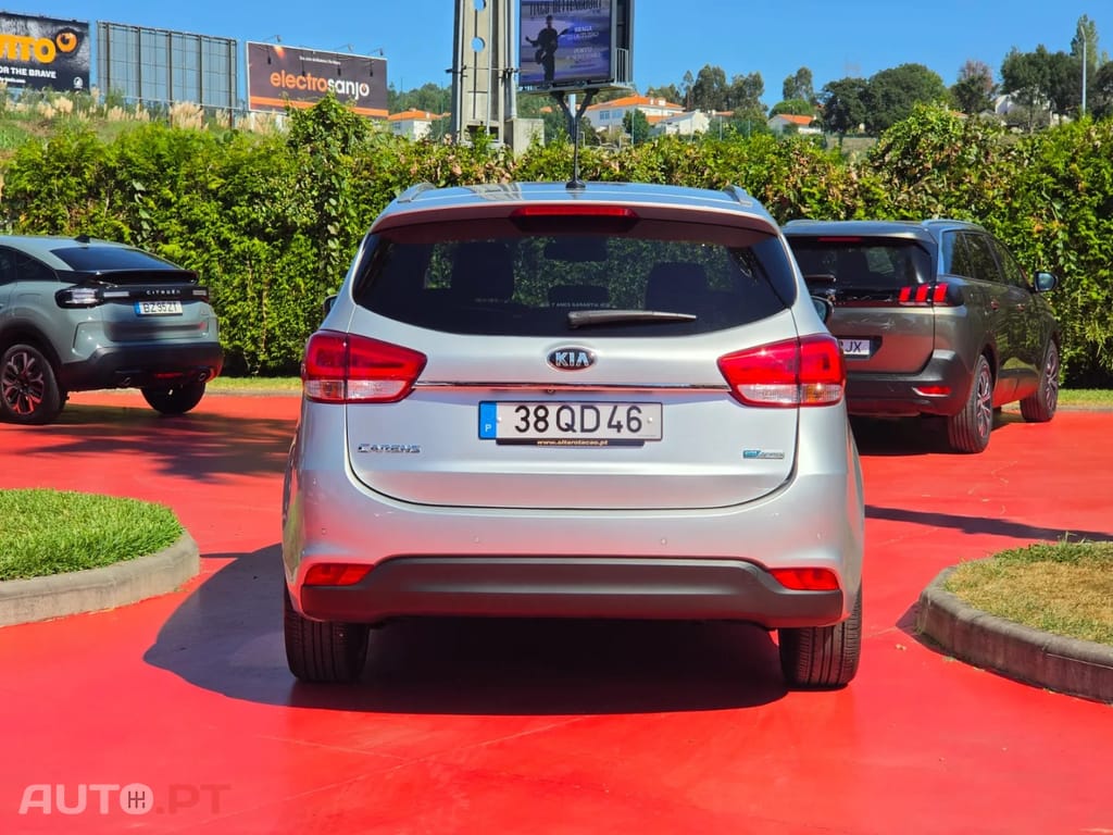 Kia Carens 1.7 CRDi ISG TX