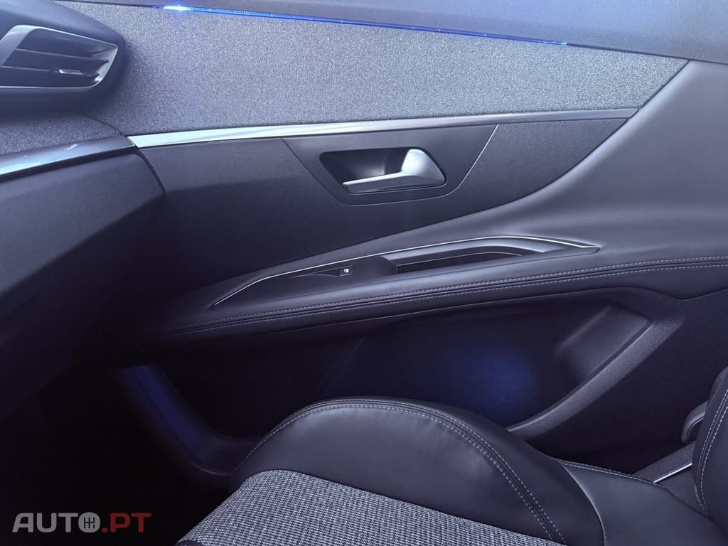 Peugeot 3008 BlueHDi 120 EAT6 Stop & Start Business Line