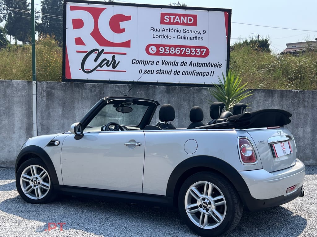 MINI Cooper Cabrio