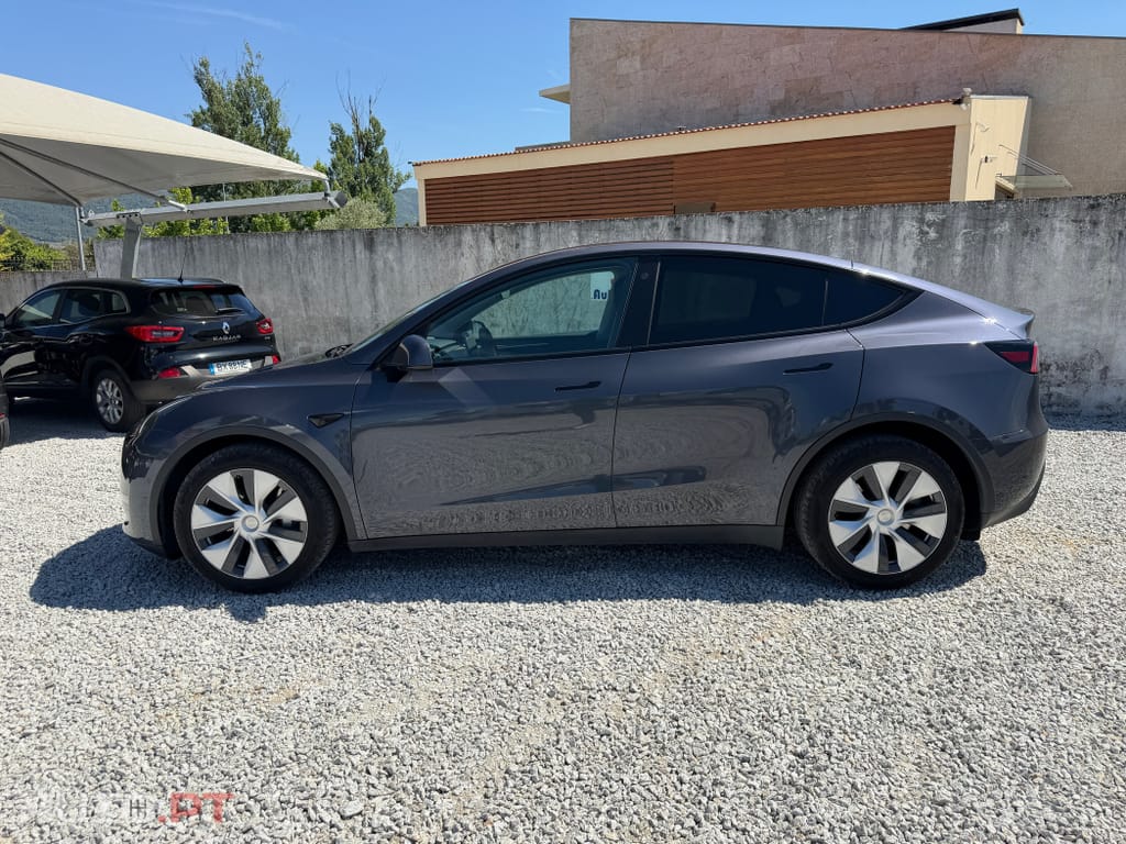 Tesla Model Y Long Range Tração Integral