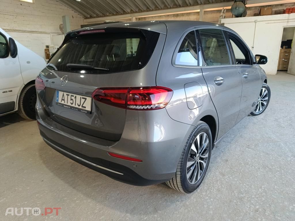 Mercedes-Benz B 250 e Style Plus