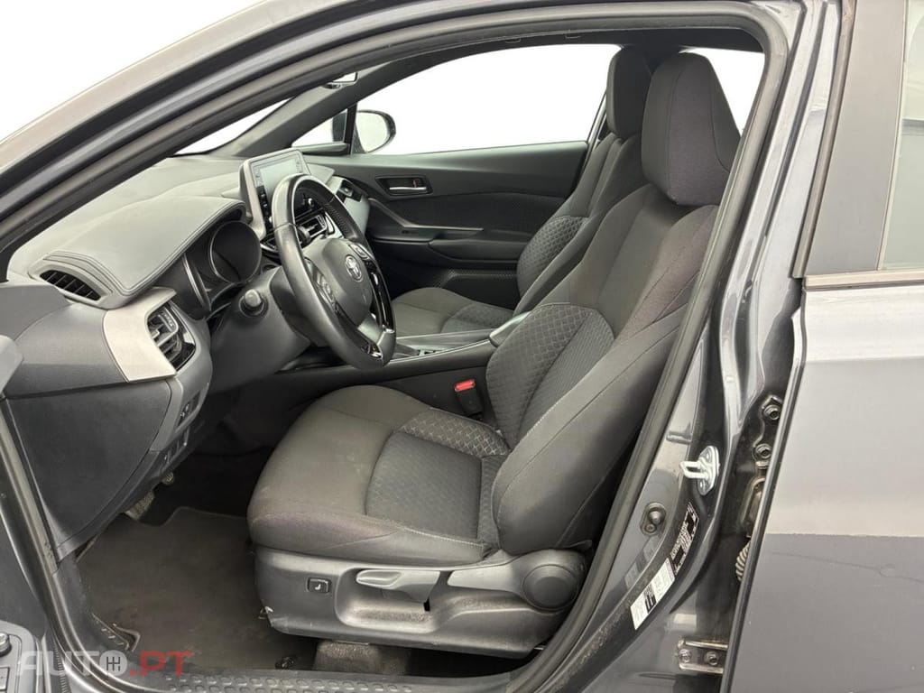 Toyota C-HR 1.8 Hybrid