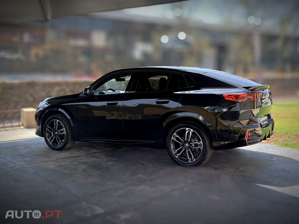 BMW iX2 eDrive20 Pack Desportivo M — fotografia 7