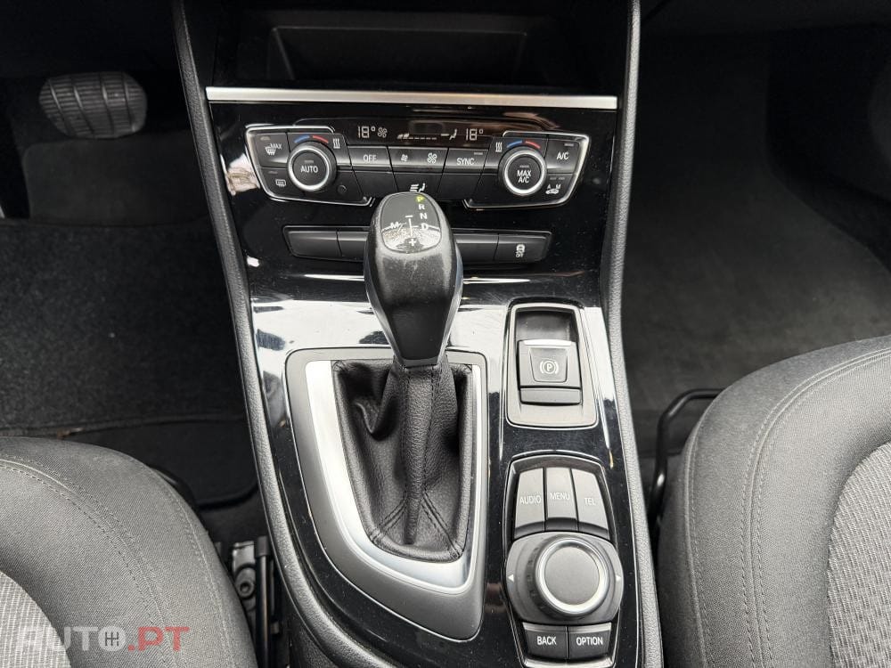 BMW 216 d Advantage Auto