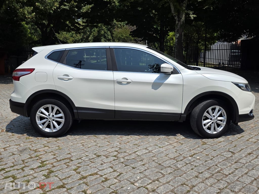 Nissan Qashqai 1.5 dCi N-Connecta
