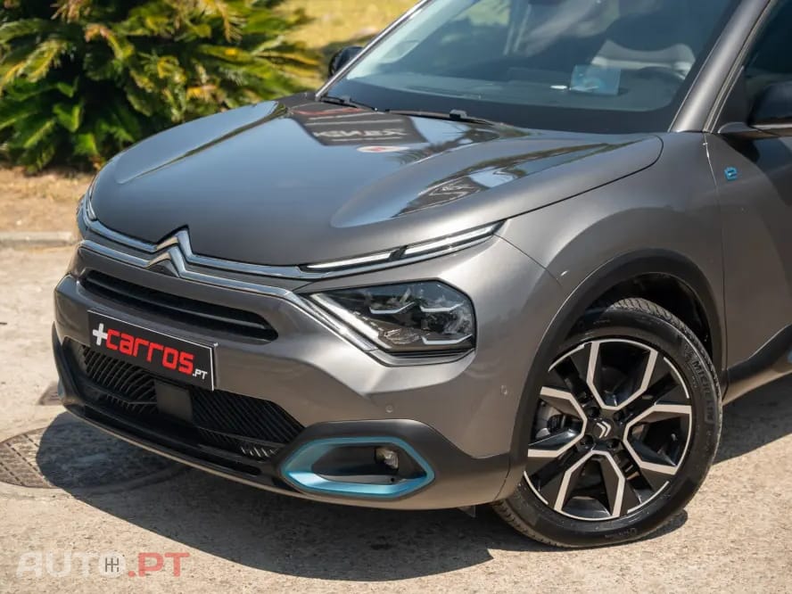Citroen e-C4 X Shine
