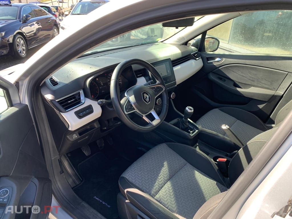 Renault Clio 1.0 TCe Techno Bi-Fuel