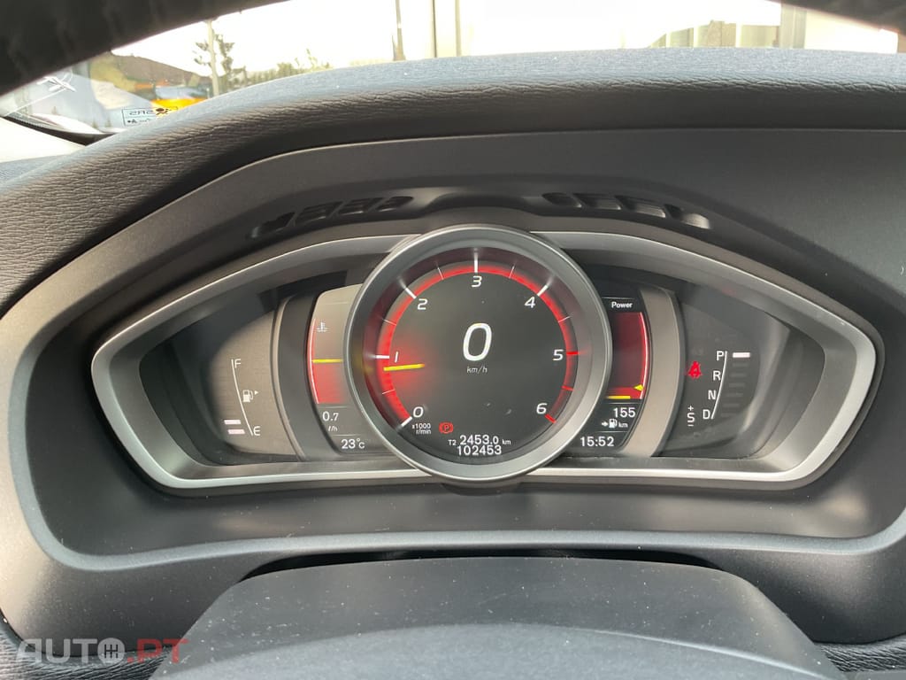 Volvo V40 2.0 D2 Momentum Geartronic