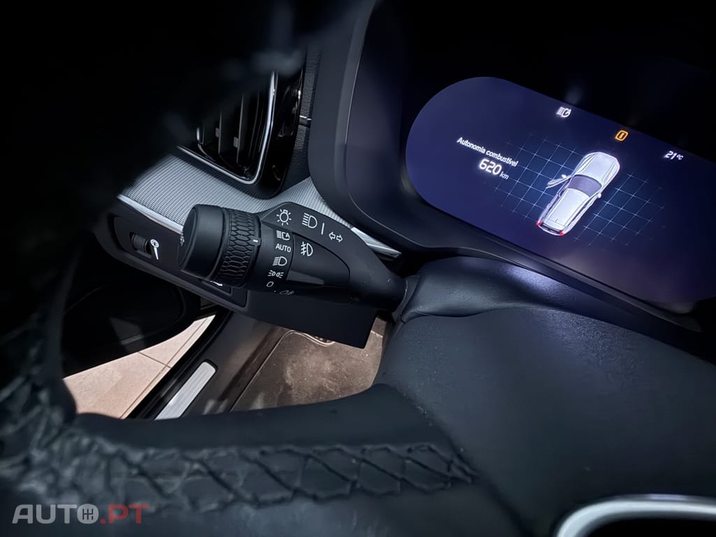 Volvo XC60 2.0 B4 R-Design Geartronic