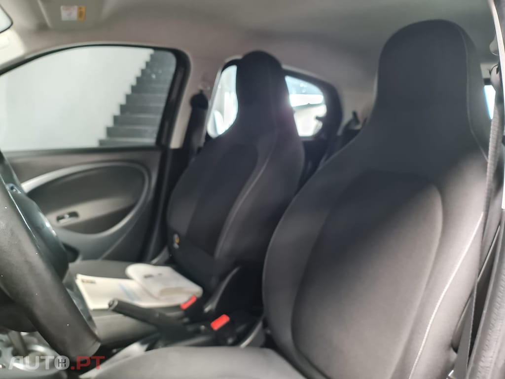 Smart ForFour Outro