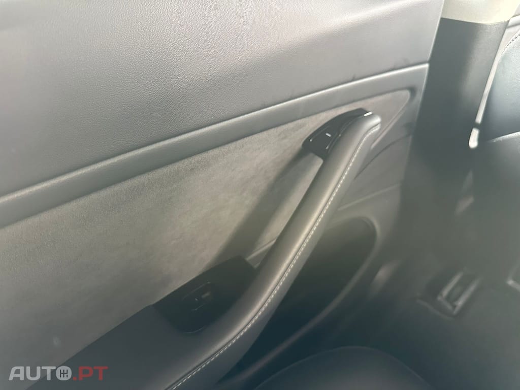 Tesla Model 3 Long Range AWD Dual Motor