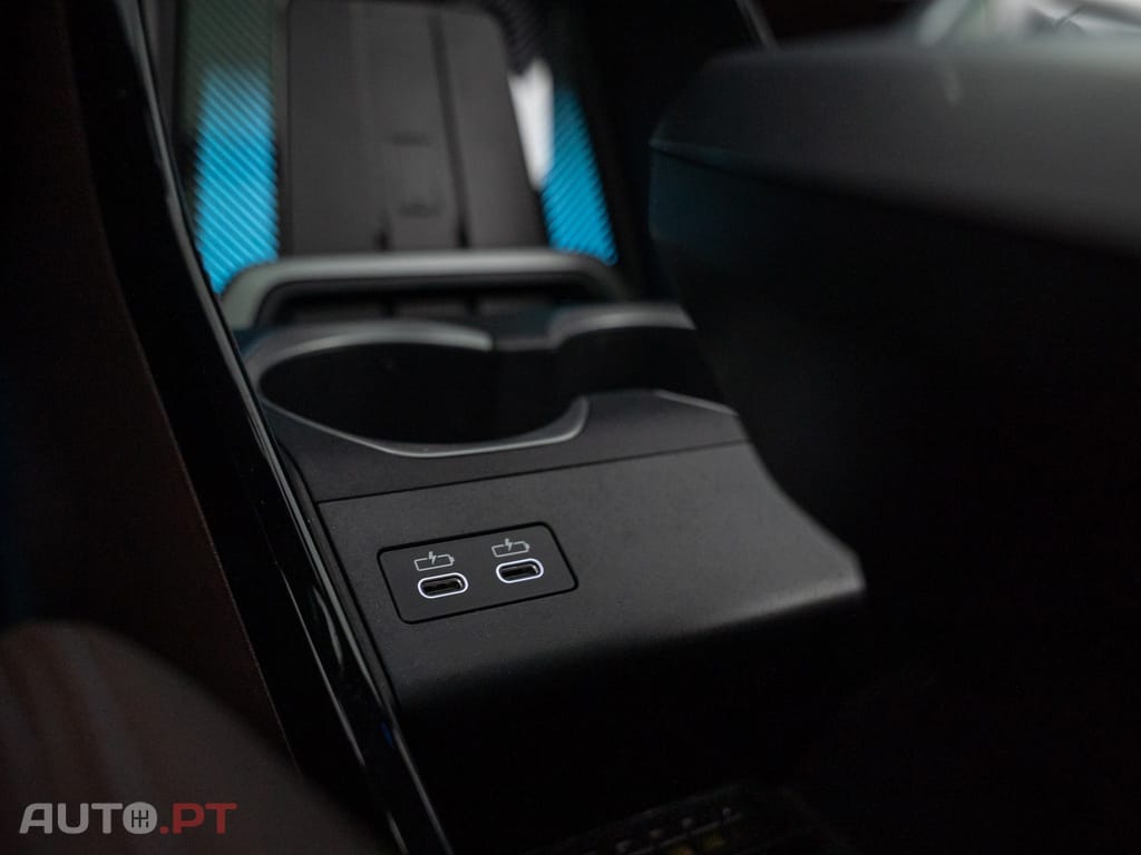 BMW iX1 xDrive30 Pack Desportivo M Pro