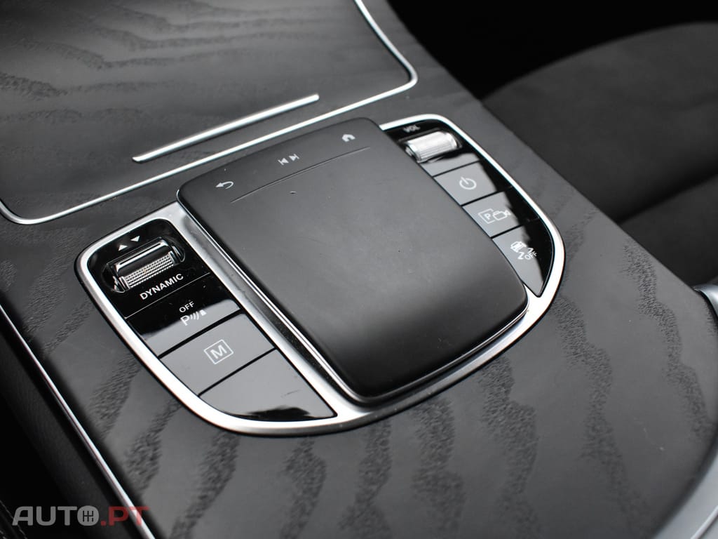 Mercedes-Benz GLC 300 e Coupe 4Matic 9G-TRONIC AMG Line