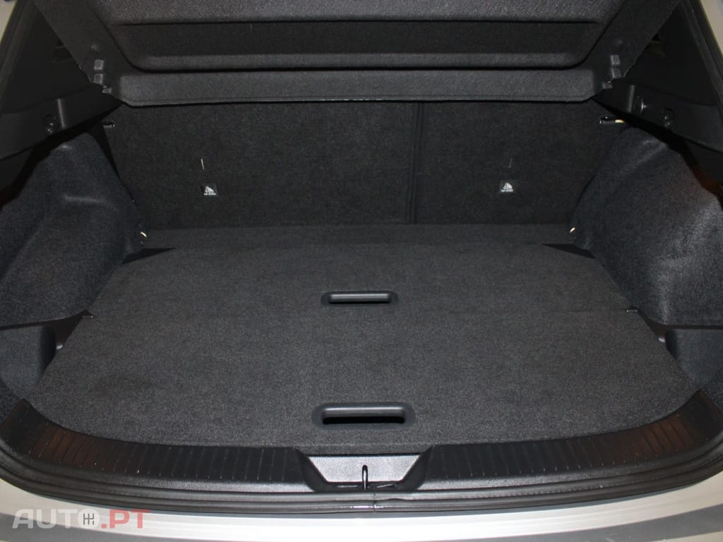 Nissan Qashqai 1.5 VC-T E-POWER N-CONNECTA I.V.A DEDUTIVEL 