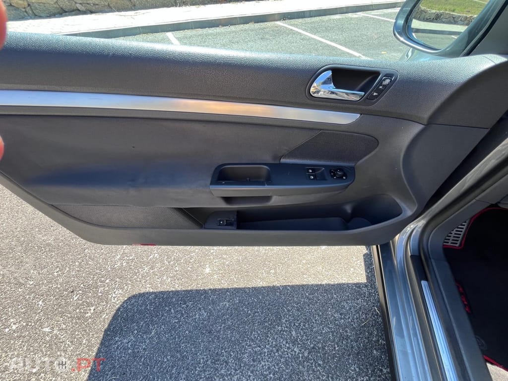 Volkswagen Golf 2.0 GTi