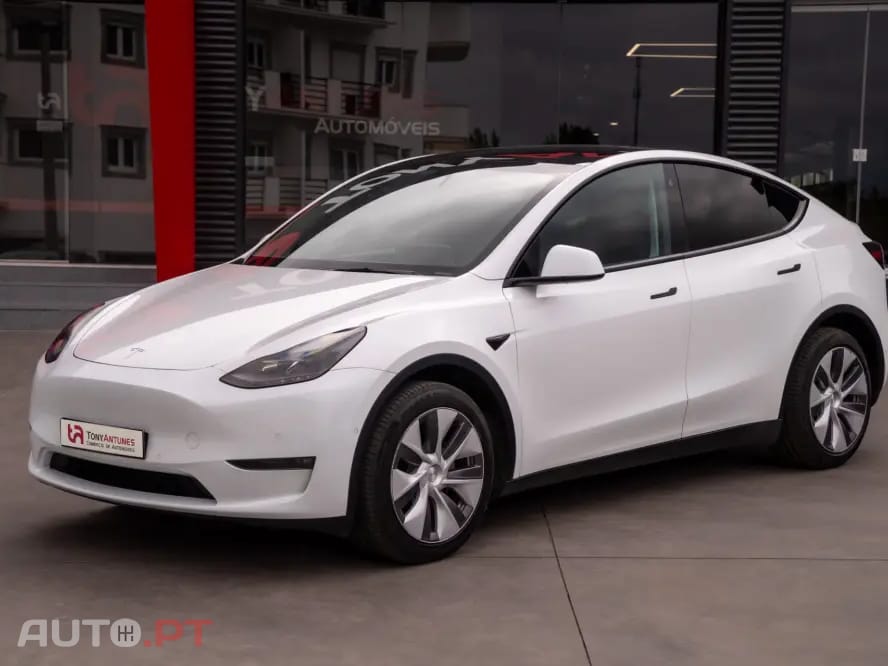 Tesla Model Y Long Range Dual Motor AWD