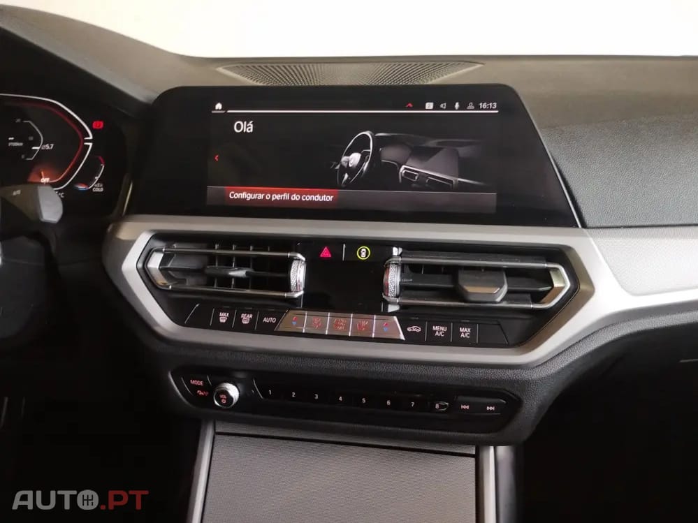 BMW 320 d Pack M Auto — fotografia 17