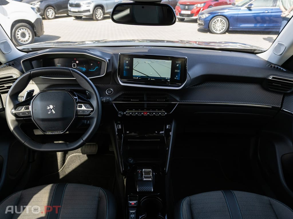 Peugeot 2008 1.2 PureTech Allure EAT8