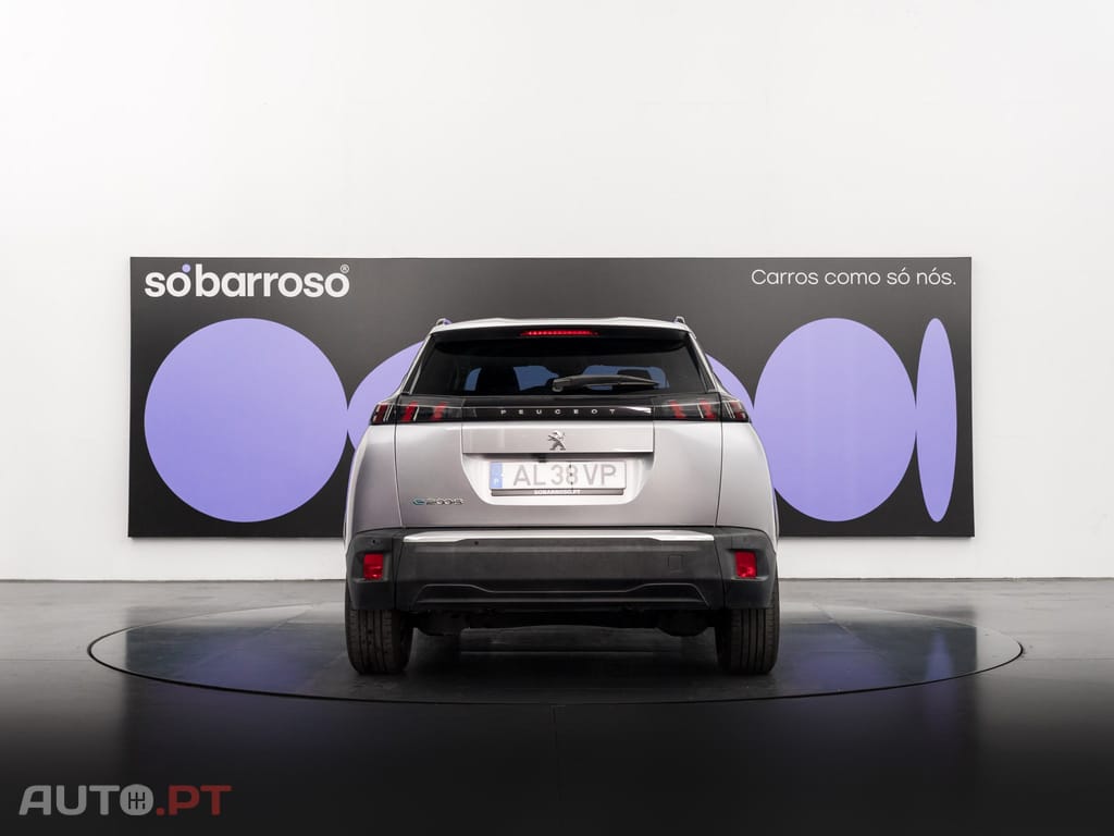 Peugeot E-2008 50 kWh Allure Pack