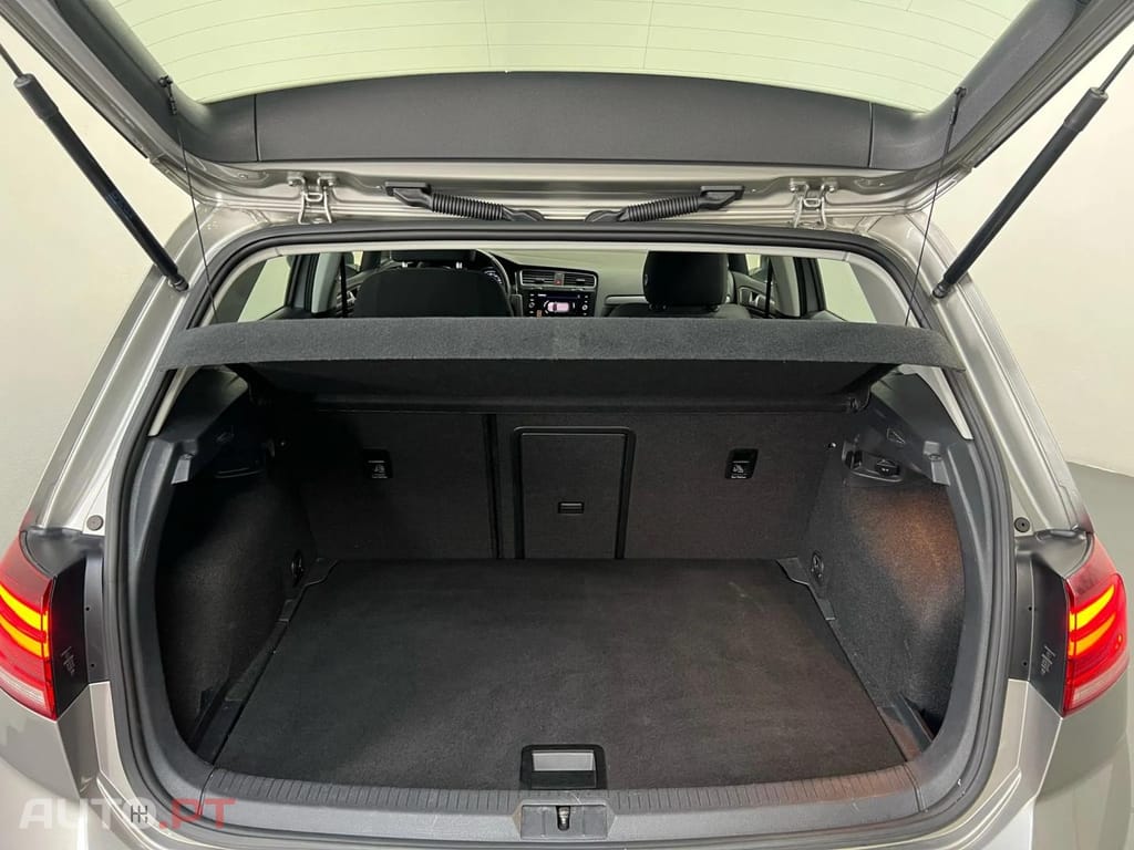 Volkswagen Golf 1.6 TDI 115cv Confortline
