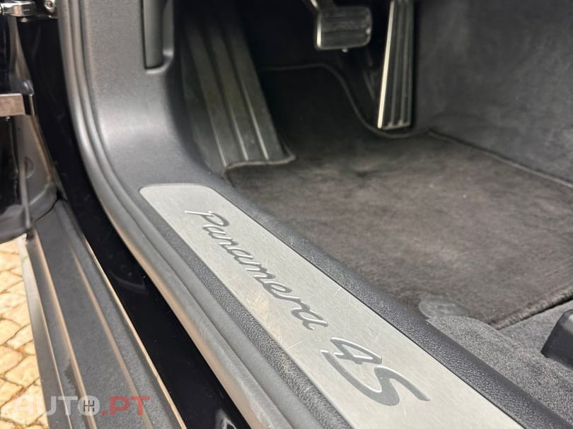 Porsche Panamera 4 S