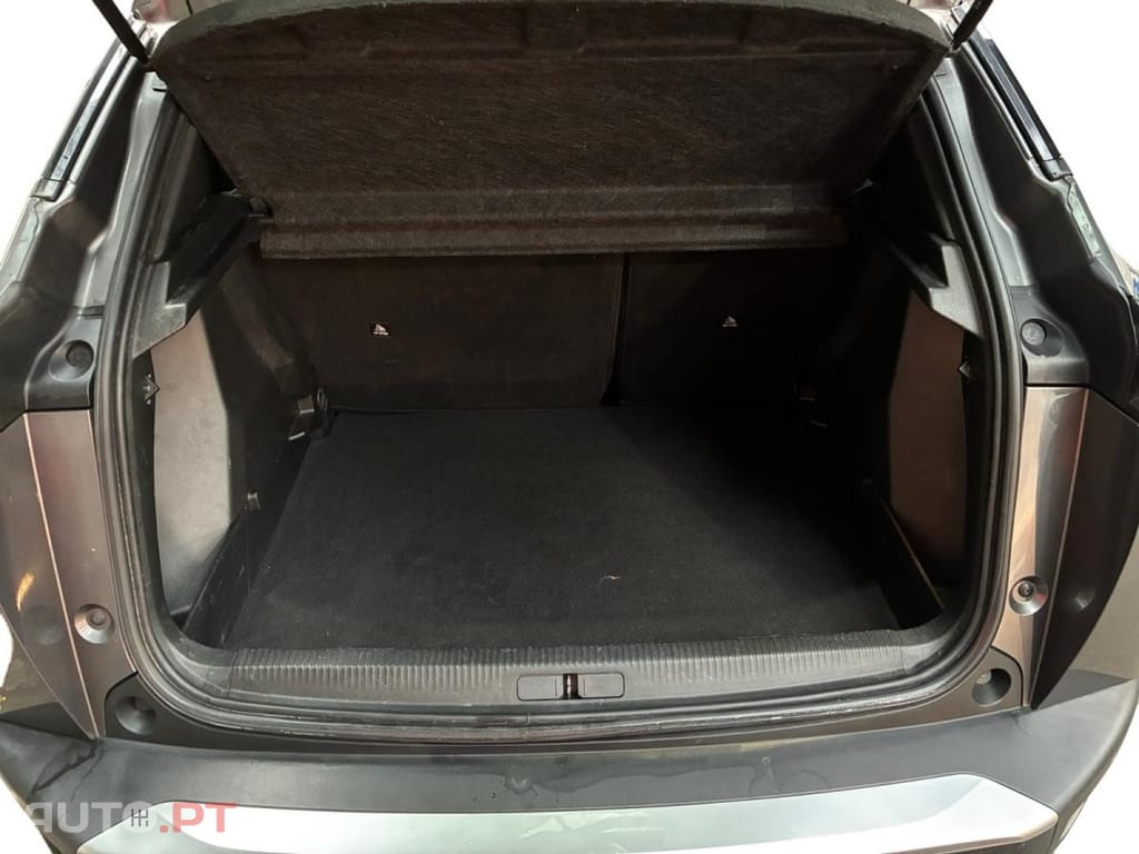 Peugeot 2008 1.5 BlueHDi Allure EAT8