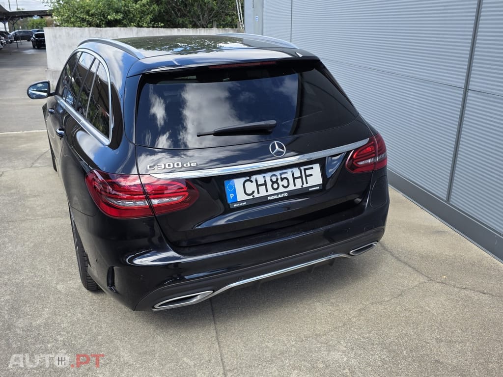 Mercedes-Benz C 300 DE AMG — fotografia 7