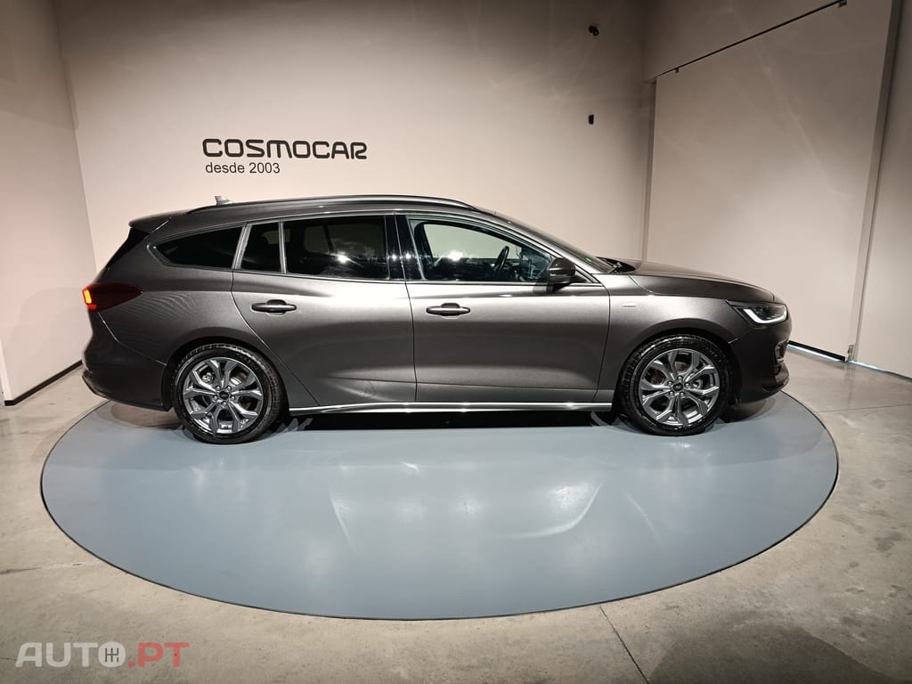 Ford Focus SW 1.0  EcoBoost  Hybrid ST-Line