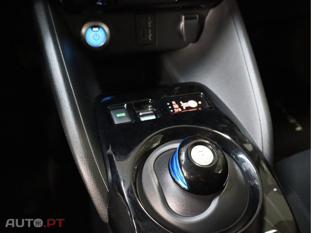 Nissan Leaf N-Connecta