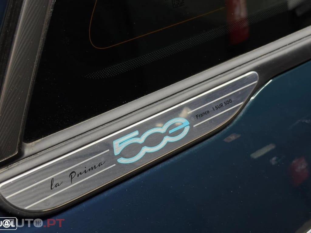 Fiat 500e La Prima