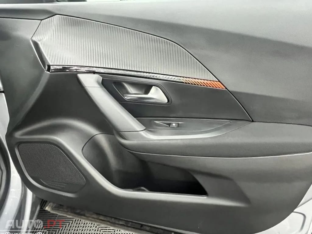 Peugeot 2008 1.2 PureTech Active